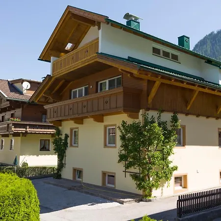 Mountainpeak Apartment