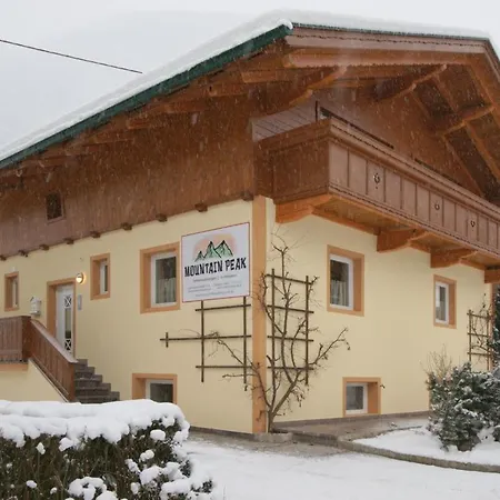 Mountainpeak Apartment