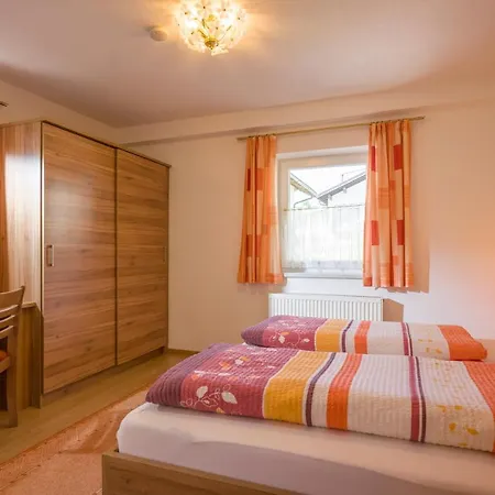 Mountainpeak Apartman Mayrhofen
